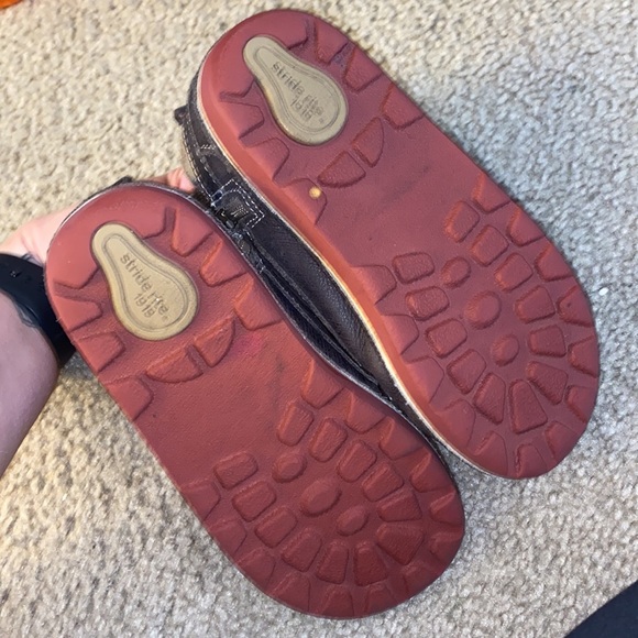 Stride Rite Boots - Velcro with side zipper - Picture 6 of 7